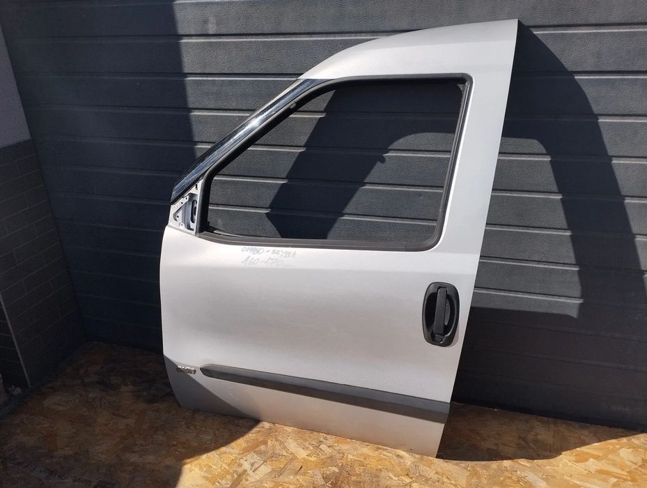 DRZWI PRZÓD LEWE KOMPLETNE OPEL COMBO III DOBLO II 2010-
