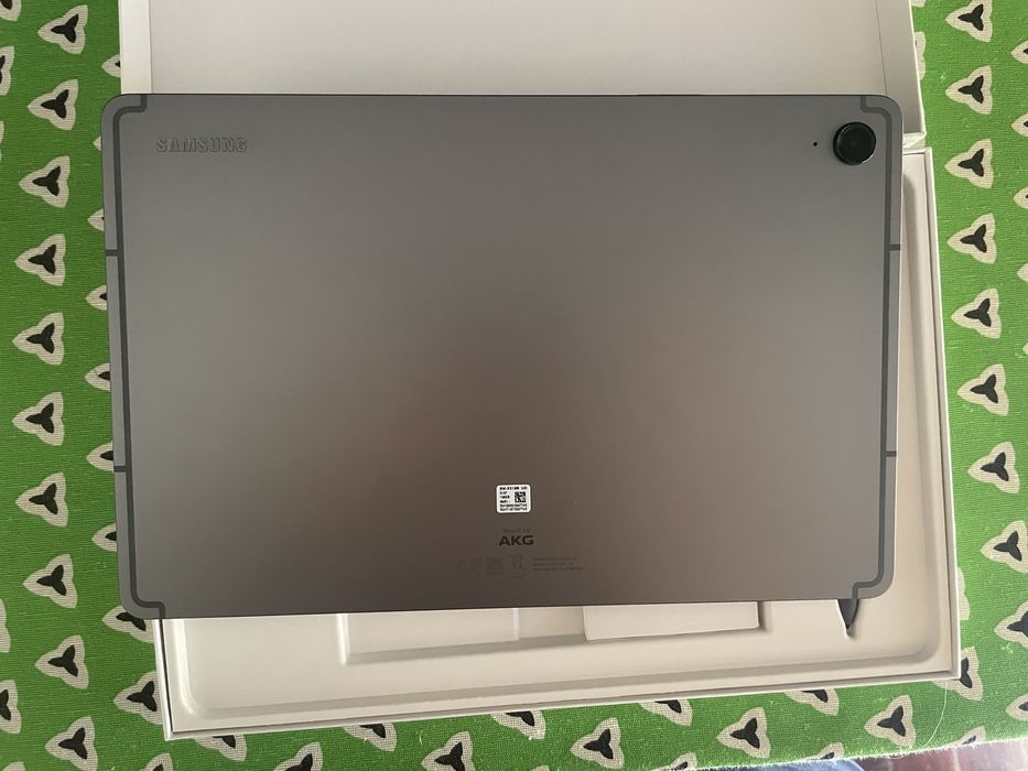 Samsung tab s9FE 5G