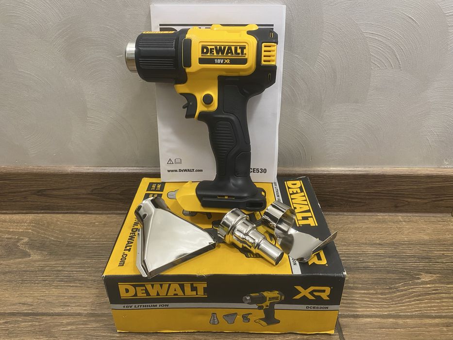 Будівельний фен DeWalt DCE530