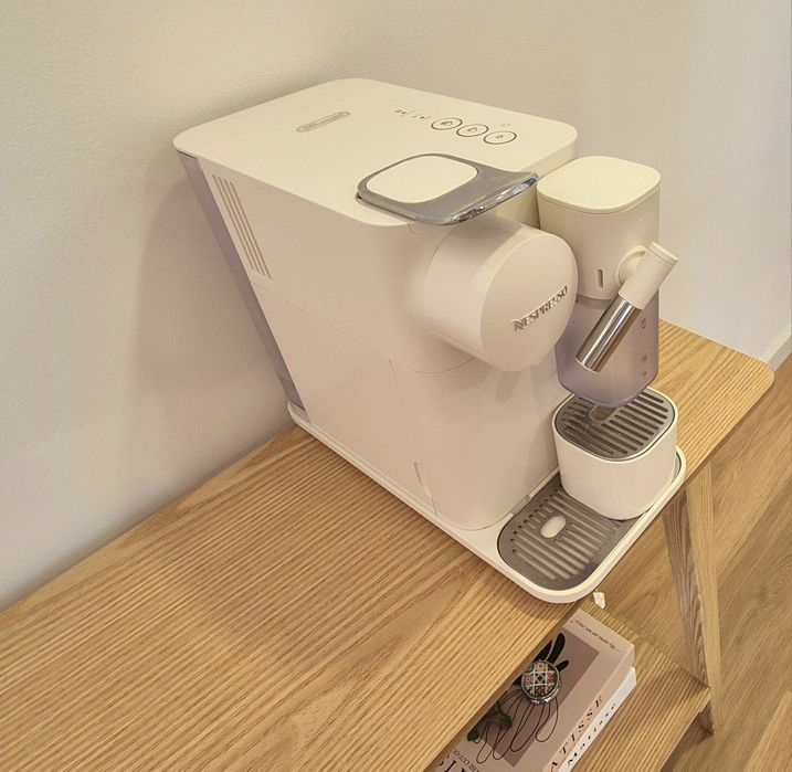 Cafeteira Nespresso SemiNova