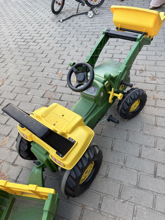 Traktor na pedały John Deere