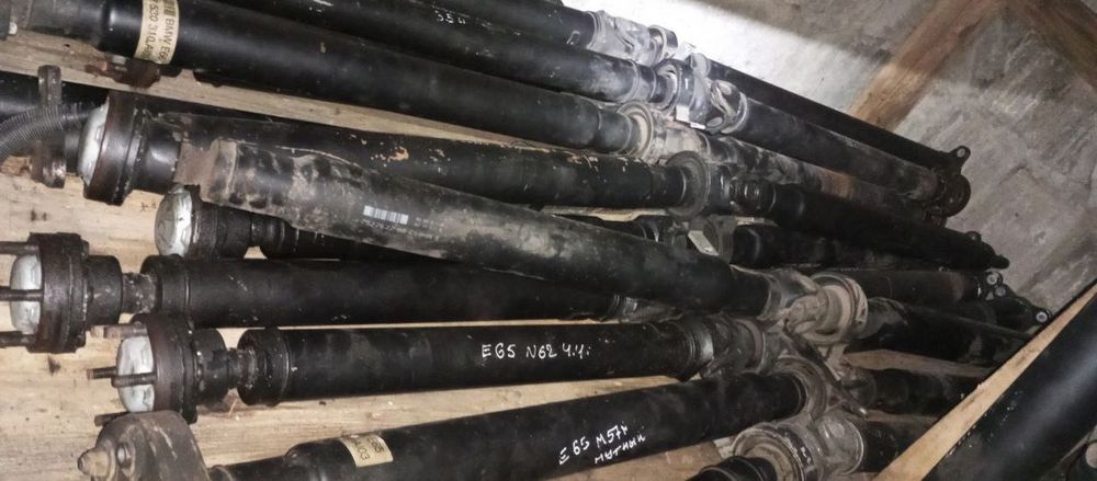 Карданний вал БМВ Е53,Е60,Е61,Е63,Е65,Е70,Е71,Ф01,Ф02,Ф10,Ф30. Кардан