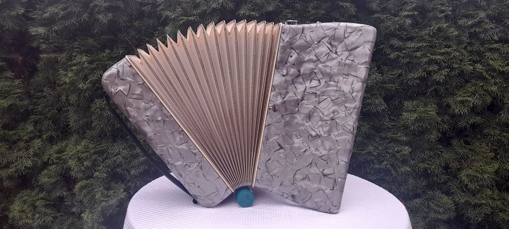 Akordeon Marinucci Musette 120 basów 4 chóry