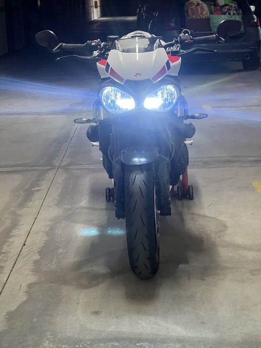 Triumph Speed Triple RS Nacional como nova