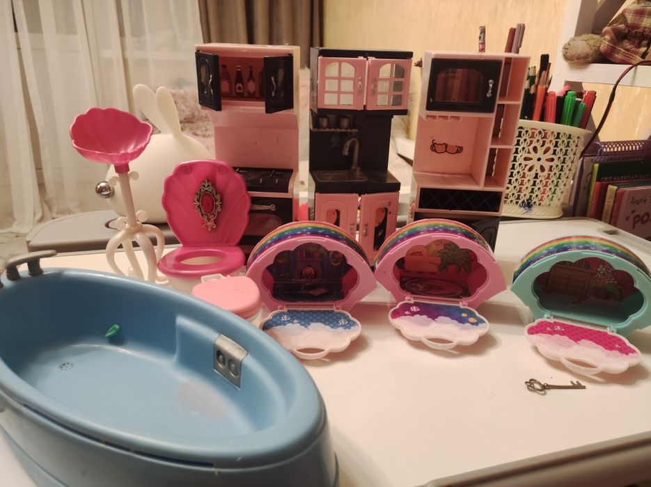 Лот Меблі для ляльок Барбі кухня