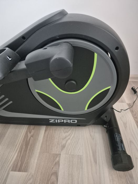 Trenażer eliptyczny Zipro Heat iConsole+ /elektryczno-magnetyczny