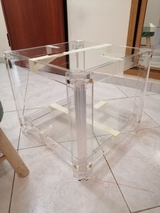 Mesa apoio sala vidro e acrílico