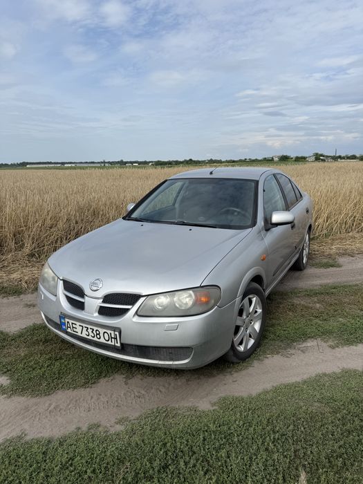 Nissan Almera