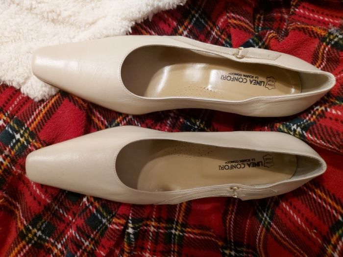 Кожаные нюдовые туфли linea confort, италия - классические туфли, 40р,