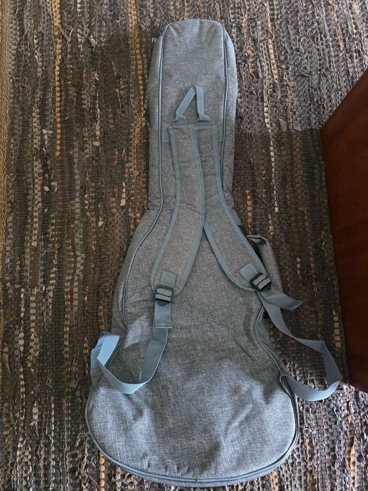 Vendo Estojo para guitarra elétrica CAHAYA de 9 mm com bolso frontal