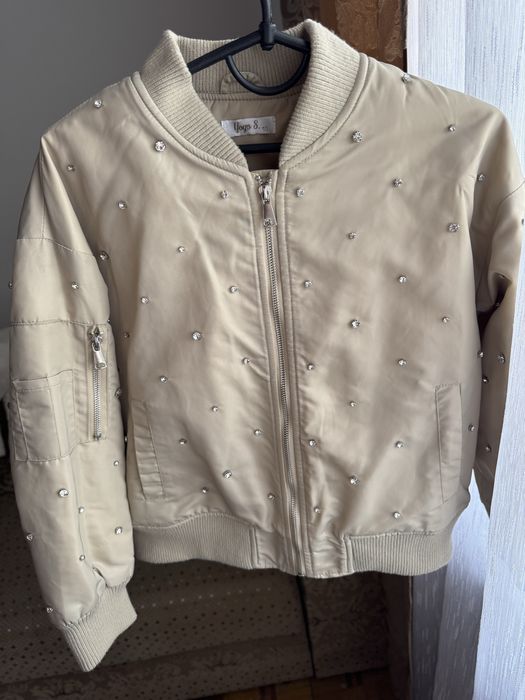 Бомбер на дівчинку 10 років