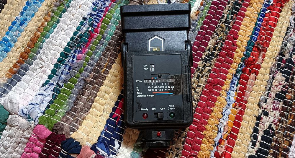 Máquina Fotografica ZENIT com Flash