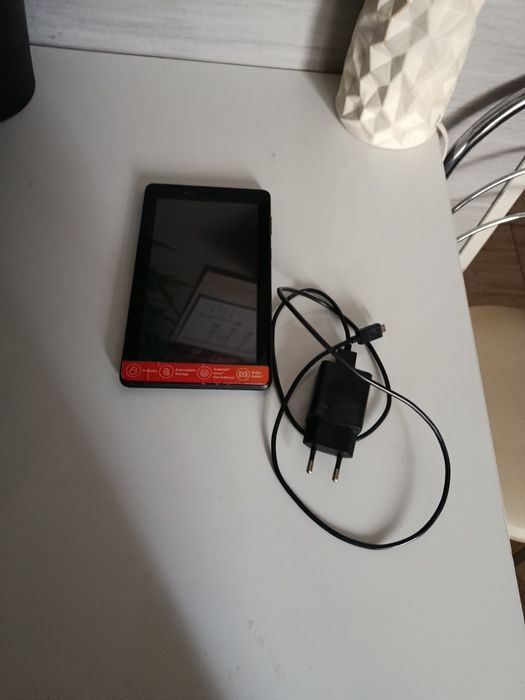 Tablet Lenovo Tab E7 (TB- 7104F)