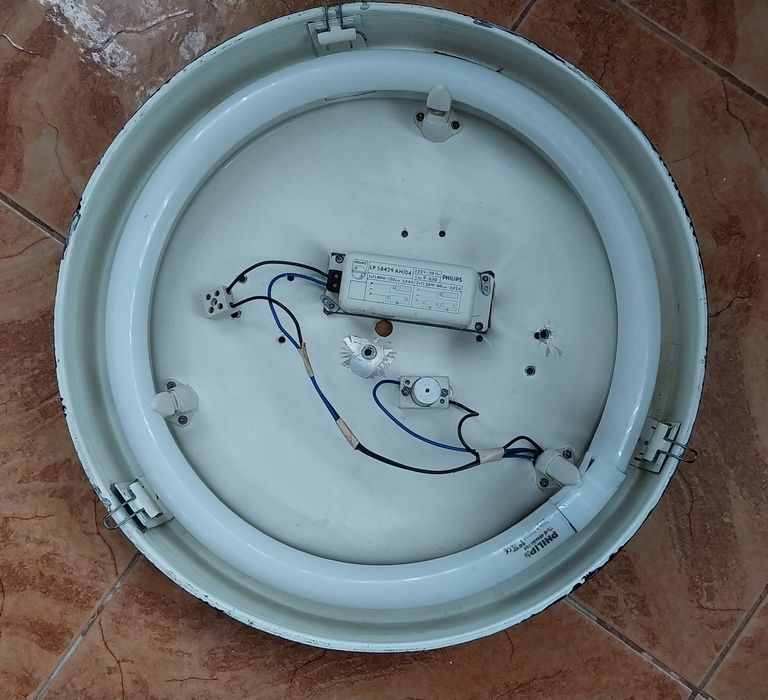 Candeeiro Philips para teto cozinha