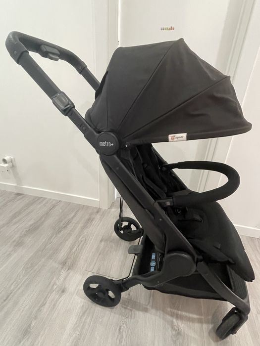 Ergobaby Metro+ // Barra dianteira // Mochila de Viagem // Capa de Chuva