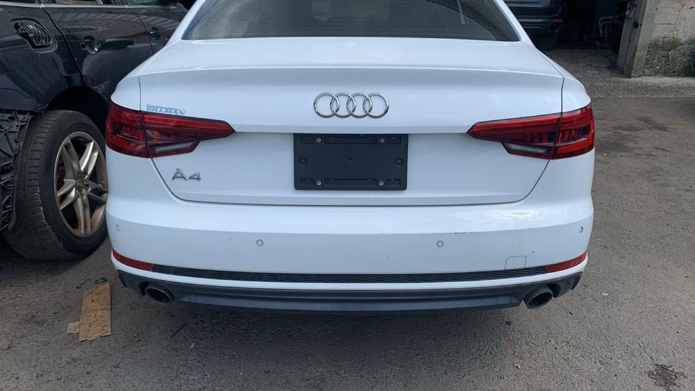 Задня кришка багажника audi a4 b8 b9 ляда audi Ауди q5 8r 80a