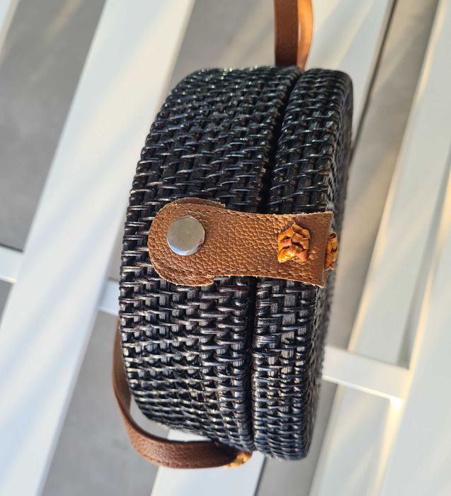 Bolsa Carteira Palhinha entrelaçada Preta redonda Mala Moda verão