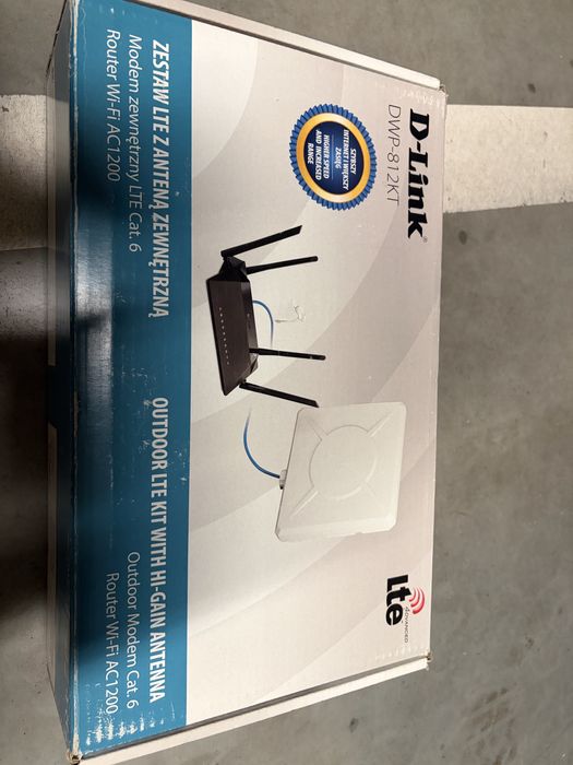Ruter D-Link DWP-812KT Outdoor 4G LTE z anteną zewnętrzną Hi-Gain