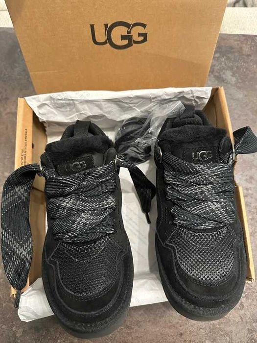 UGG Lowmel Black-Rozmiar  41