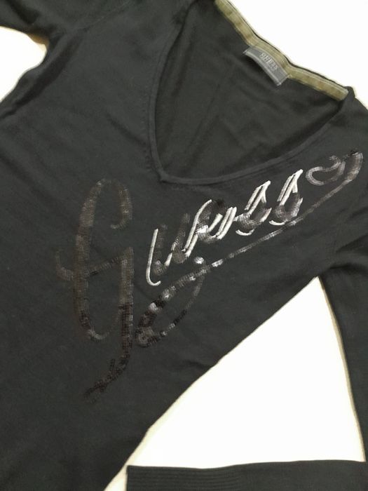 Camisola  Guess em bico