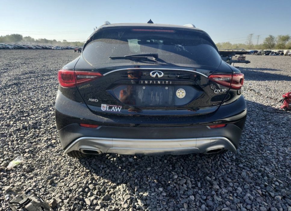 Infiniti QX30 2017 Інфініті Luxury мах комплектація