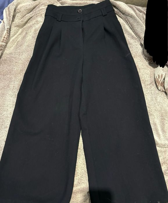 класичні брюки.