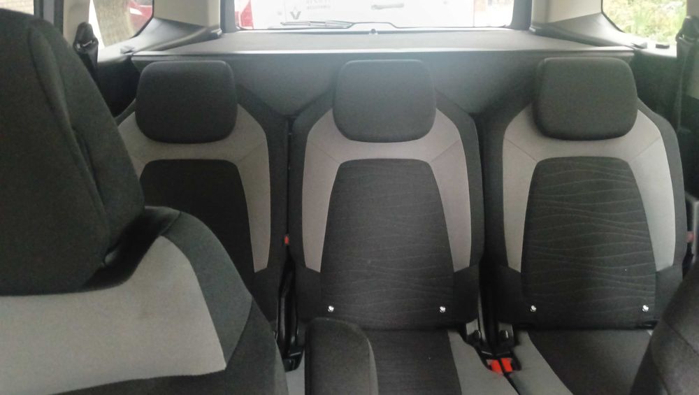 Комфортне, чудове авто для всієї родини. ( Можливий торг)