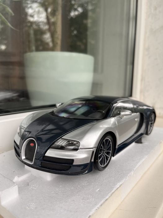 Bugatti Veyron 1/18スケルモデルミニカー Minichamps Bugatti Veyron Super Sport 1/18: 8 000 грн
