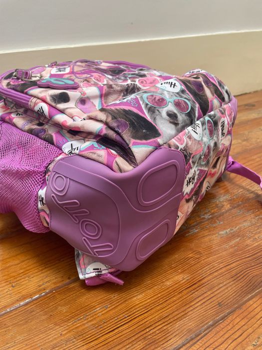 Mochila de marca Totto ideal para 1° ciclo. Qualidade e estilo.