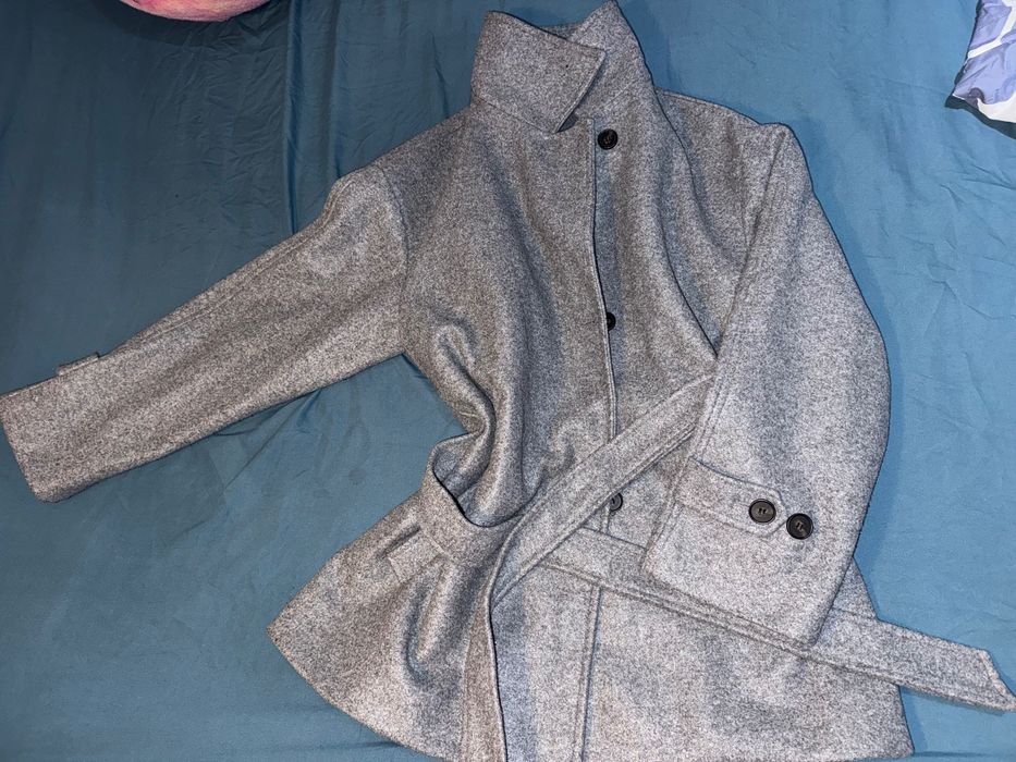 Sobretudo curto da Zara