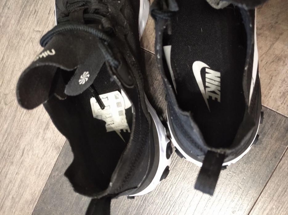 кросівки Nike react element