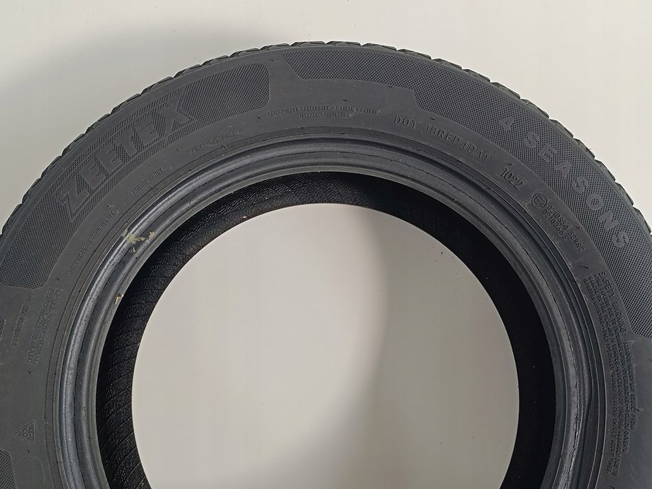 Opony całoroczne 2szt zeetex ZT8000 4S 175/65R14 82 T dot 1022
