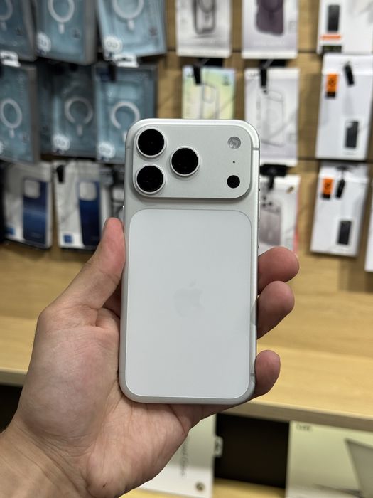 Iphone 17 pro  256 GB