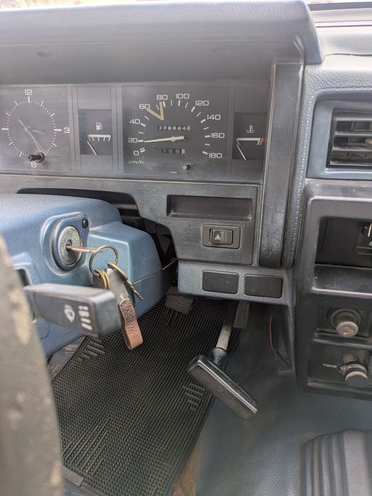 Carrinha Nissan king cab