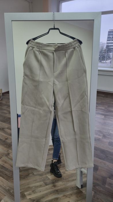 Штани жіночі бежеві