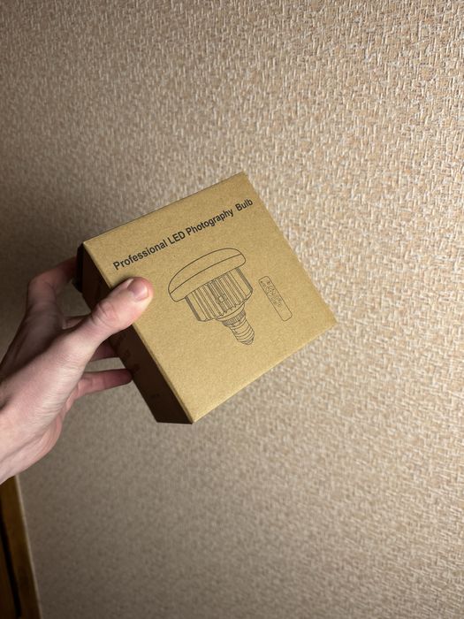 Студійне світло, софтбокс із сотами, лампа 150w,пульт і стійка