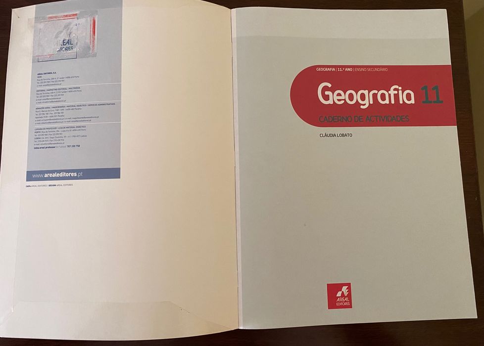 Caderno de Atividades de Geografia do 11º ano
