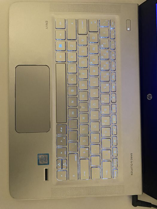 Portatil HP ENVY - 13-d005np - i7/8gb ram/250gb SSD