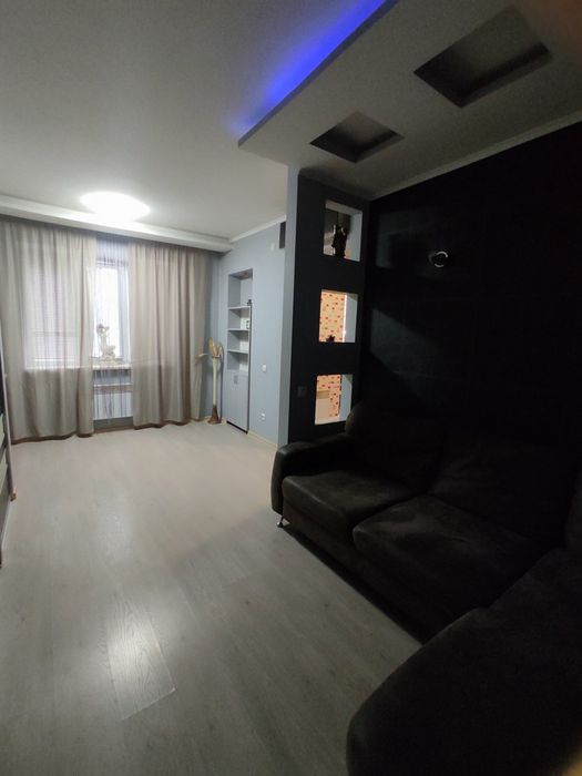 Сдам 2 ком  люкс Заречный посуточно,, Академия патрульной полиции