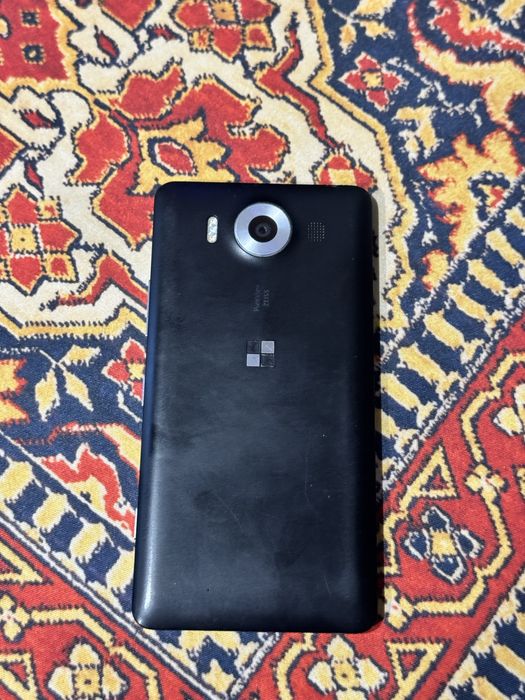 Microsoft Lumia 950