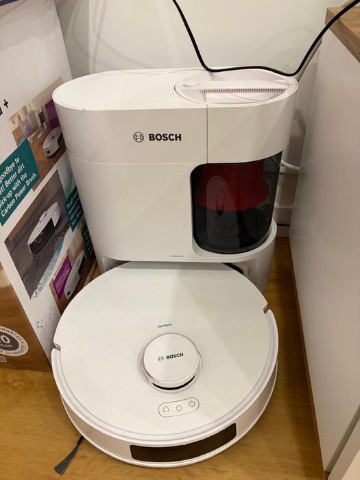 Aspirador Robô praticamente sem uso.