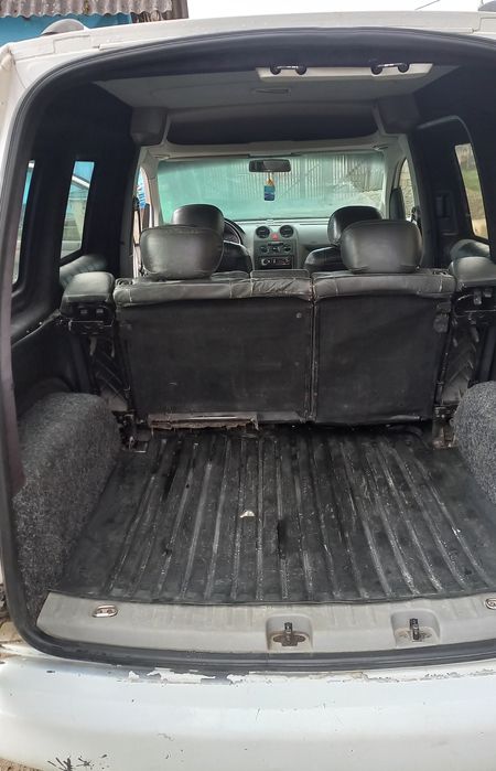 Автомобіль Фольсваген Кадік