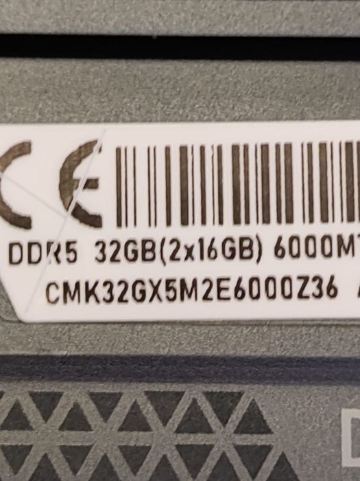 Kit memoria RAM Corsair Vengeance  32GB (2 x 16GB) DDR5 6000MHz