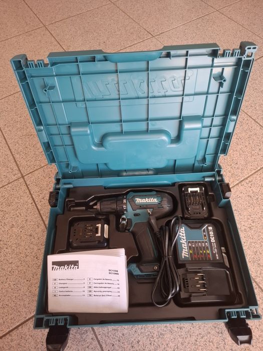 Máquina de furar e parafusar