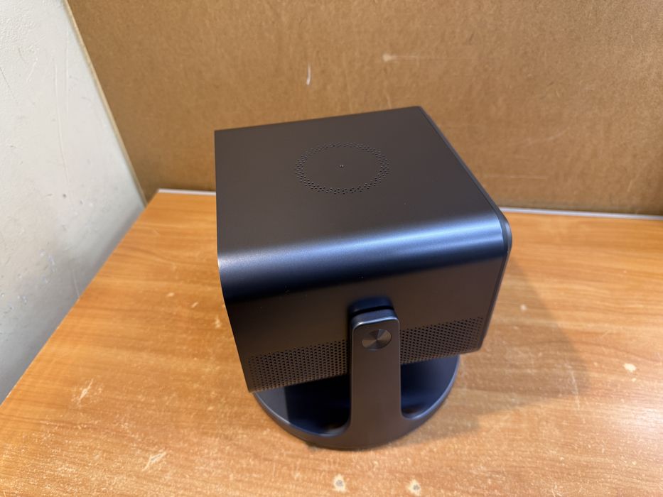 Проектор Hisense С2