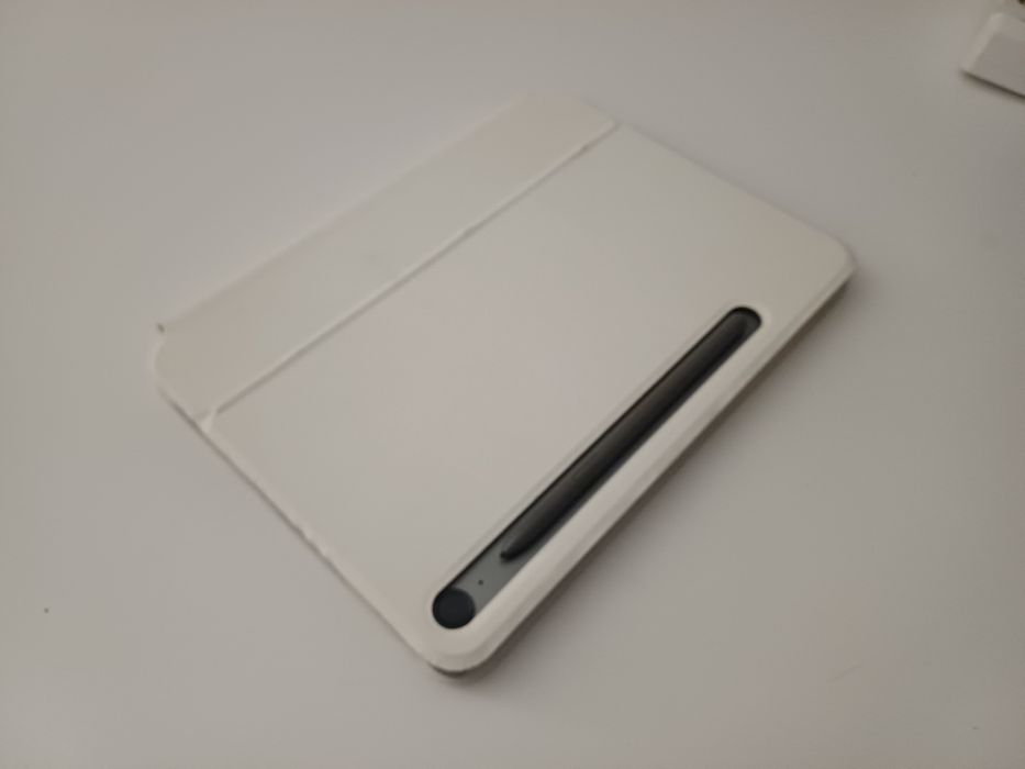 Чохол-клавіатура для планшетів Samsung Galaxy Tab S9/S9 FE 10.9"
