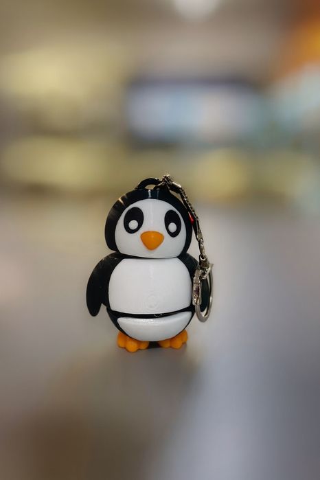 Брелок пінгвін для ключів та на рукзак