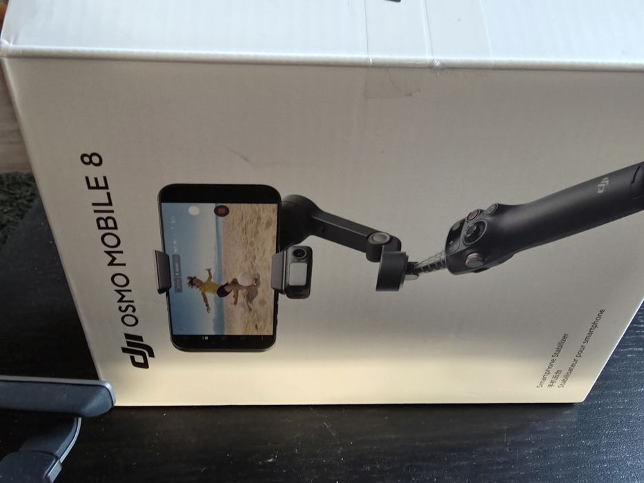 Gimbal Dji Osmo Mobile 8 plus lampa