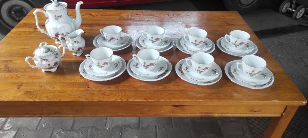 Piękny komplet porcelany zestaw serwis kawowy Wałbrzych Made in Poland