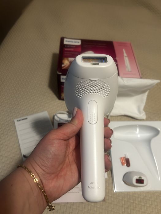 Фотоепілятор Philips Lumea Advanced BRI921/00